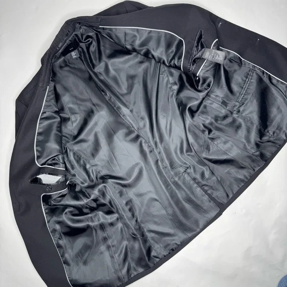 Men's Black Blazer - Picture 9 of 11